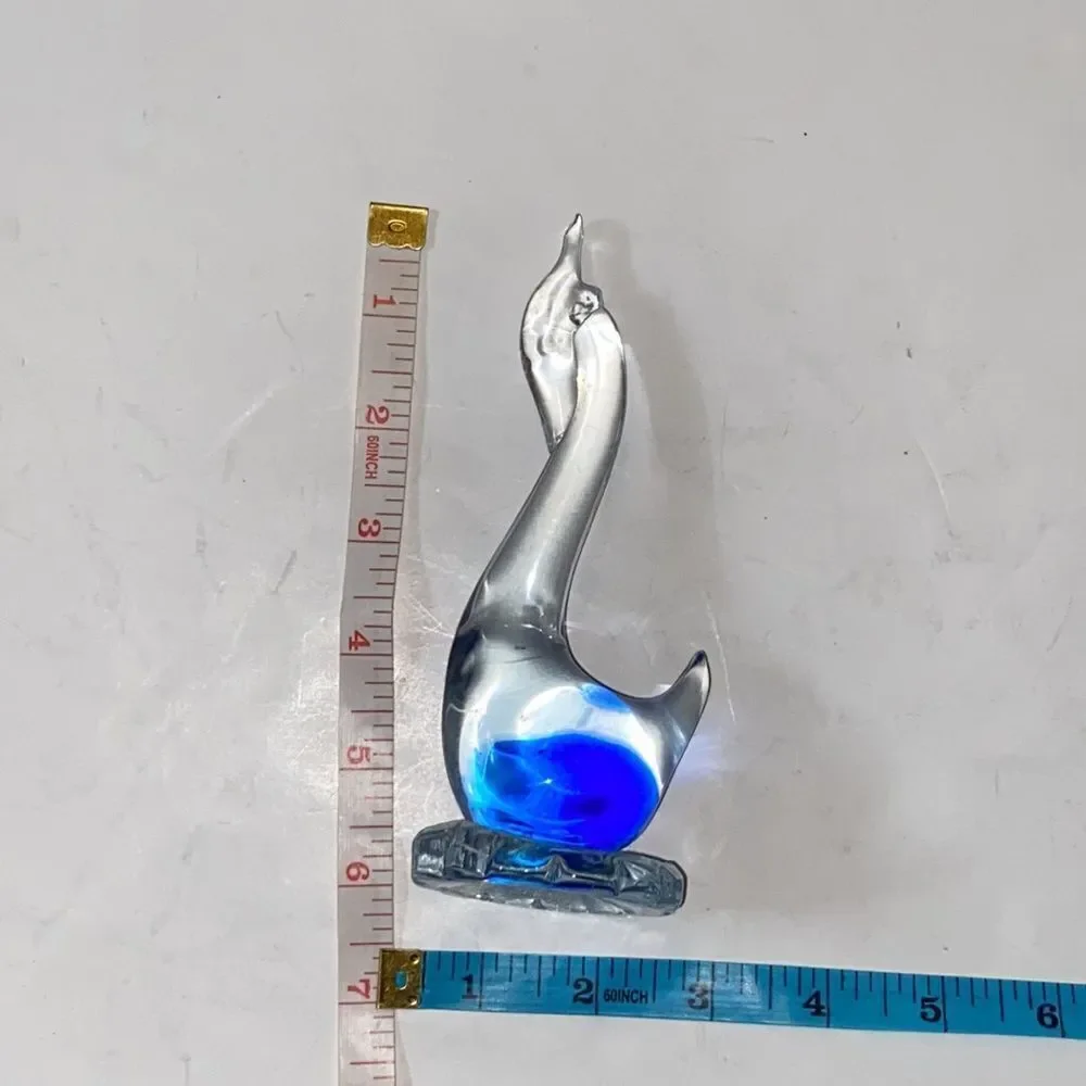 Vintage Art Handmade Swan Glass Paperwear